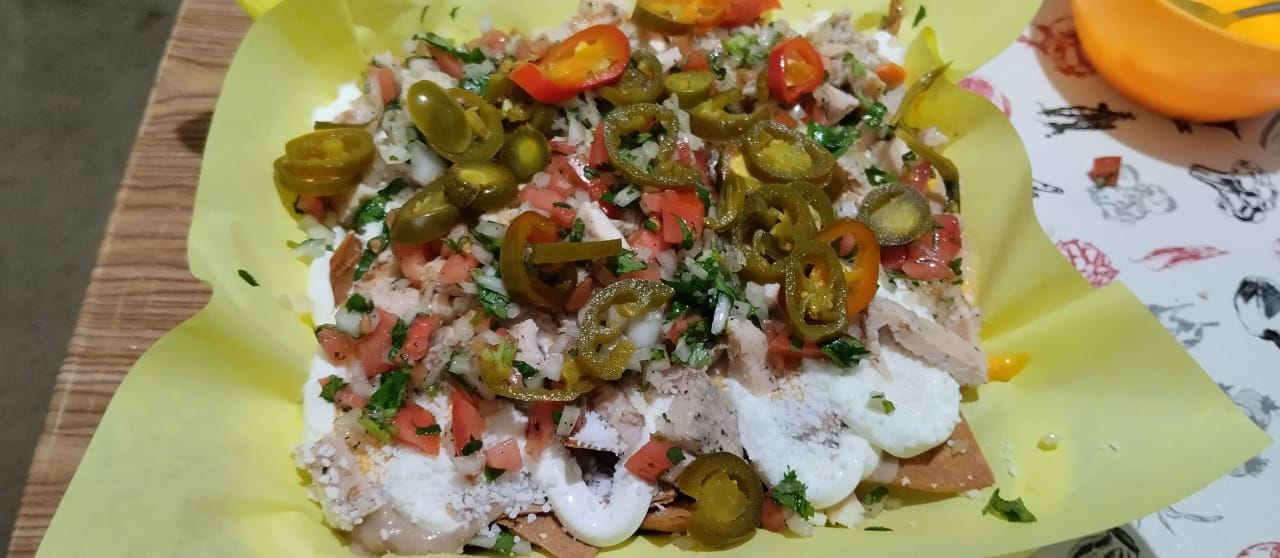 nachos supremos  carne, ,pollo ,carne al pastor_0