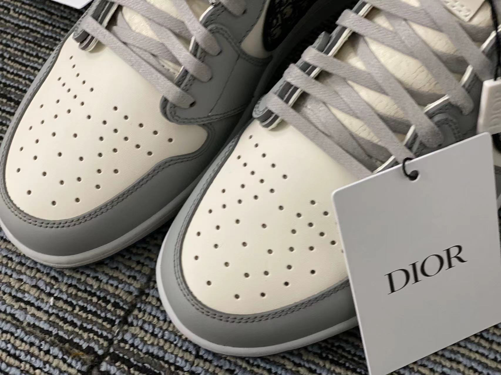 Dior Sneaker_3