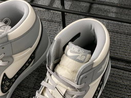Dior Sneaker
