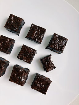 🔥 Best Seller | Chocolate Chip Brownies