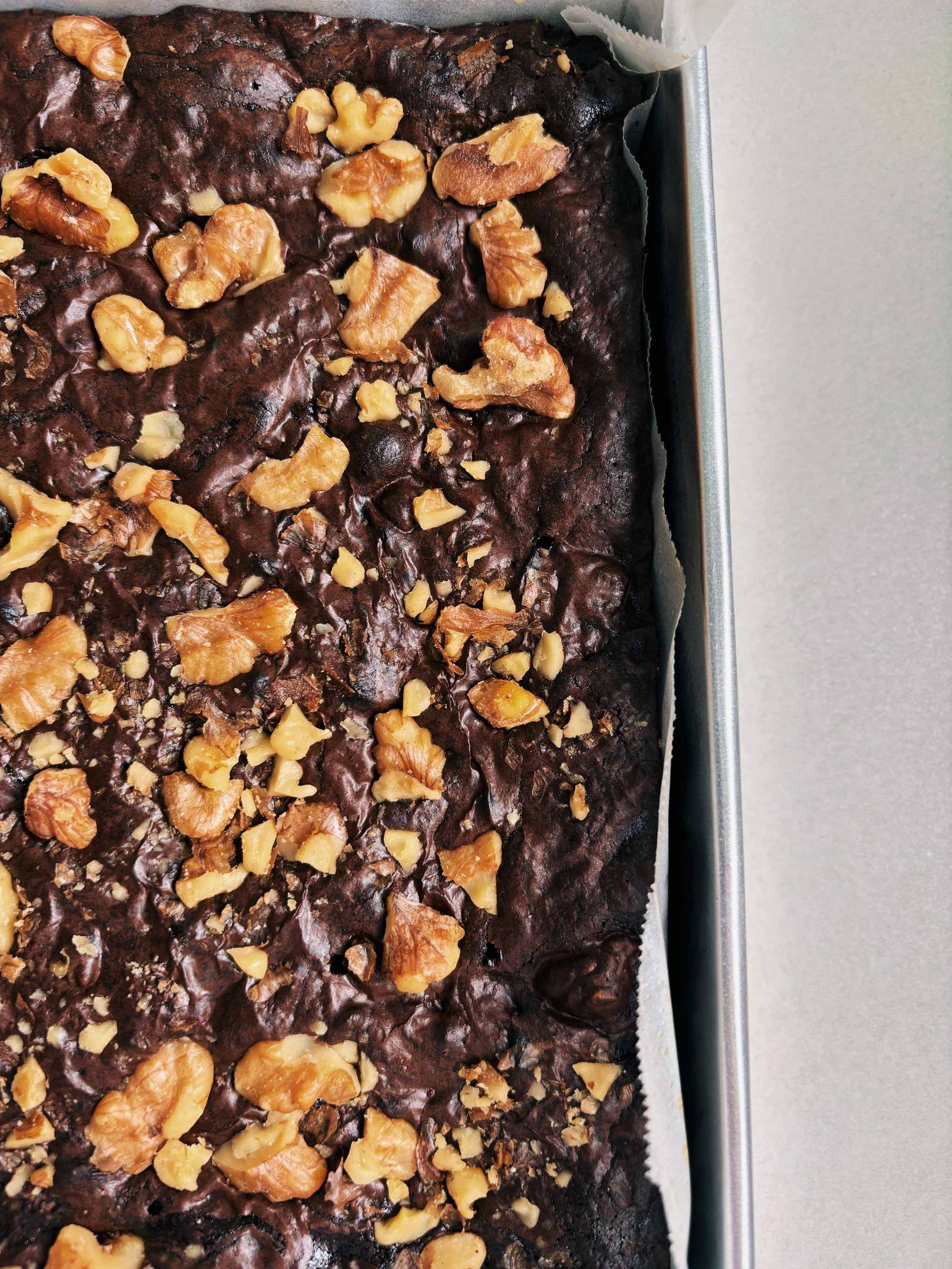 🌰 Nutty Upgrade | Chocolate Chip & Walnut Brownies_3