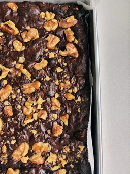 🌰 Nutty Upgrade | Chocolate Chip & Walnut Brownies