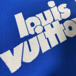 LV Tee