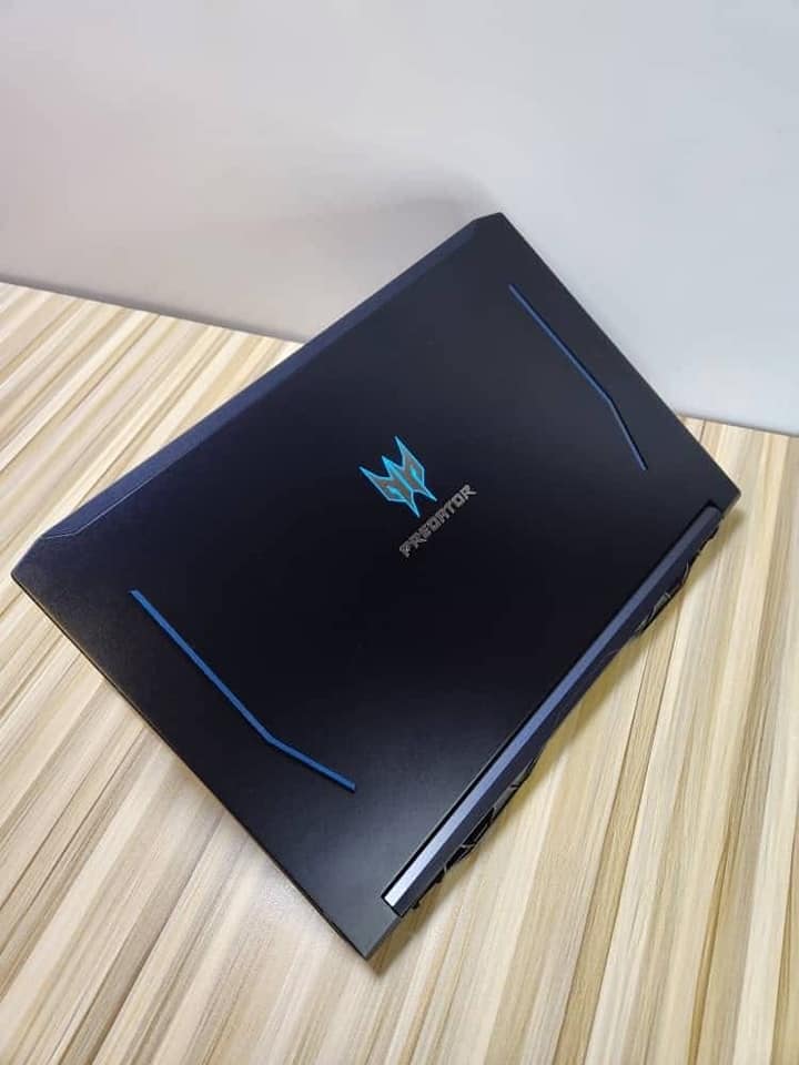 Acer Predator Helios 300_1