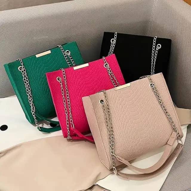 Ladies bag._0