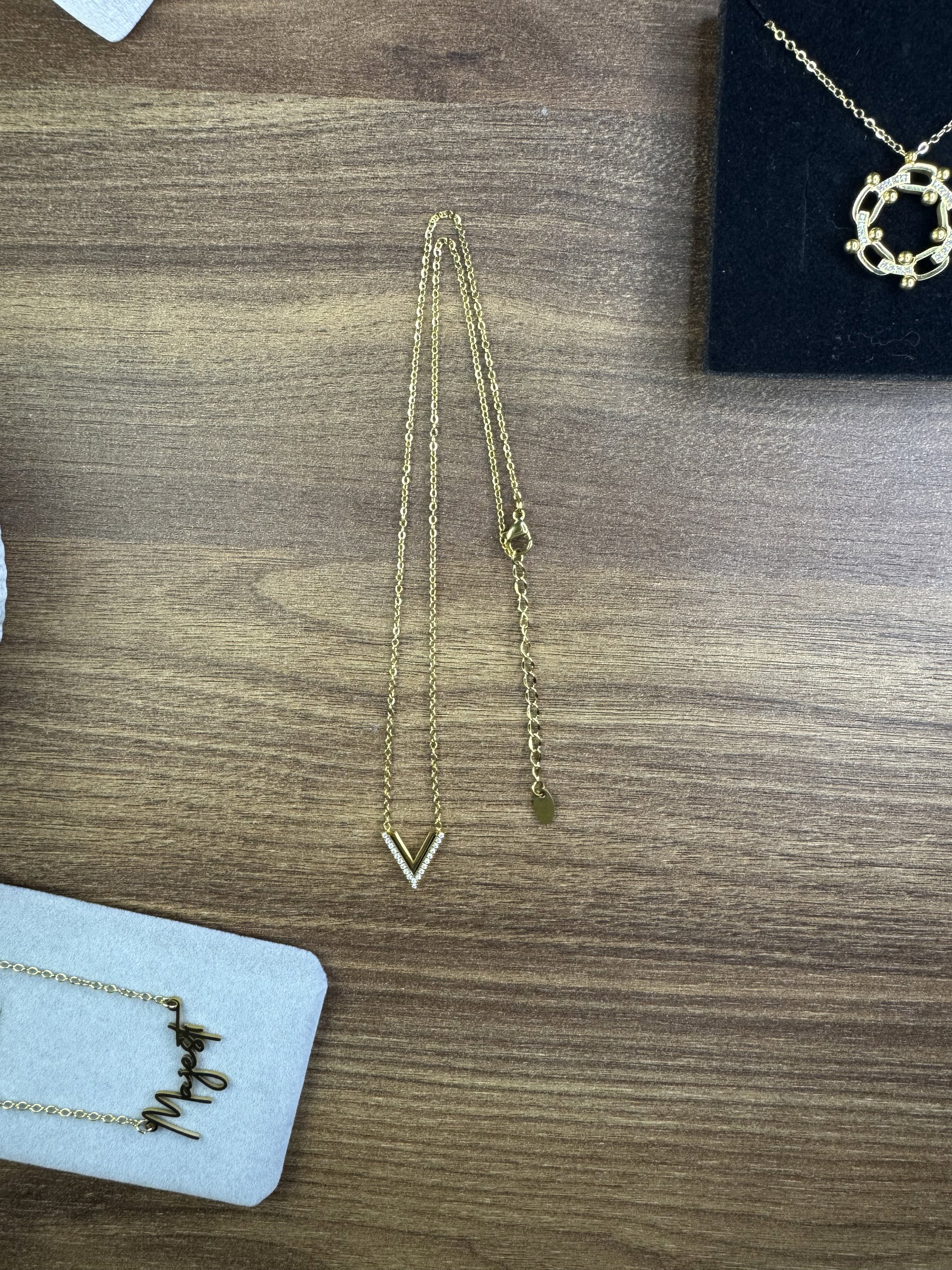 V Necklace_2