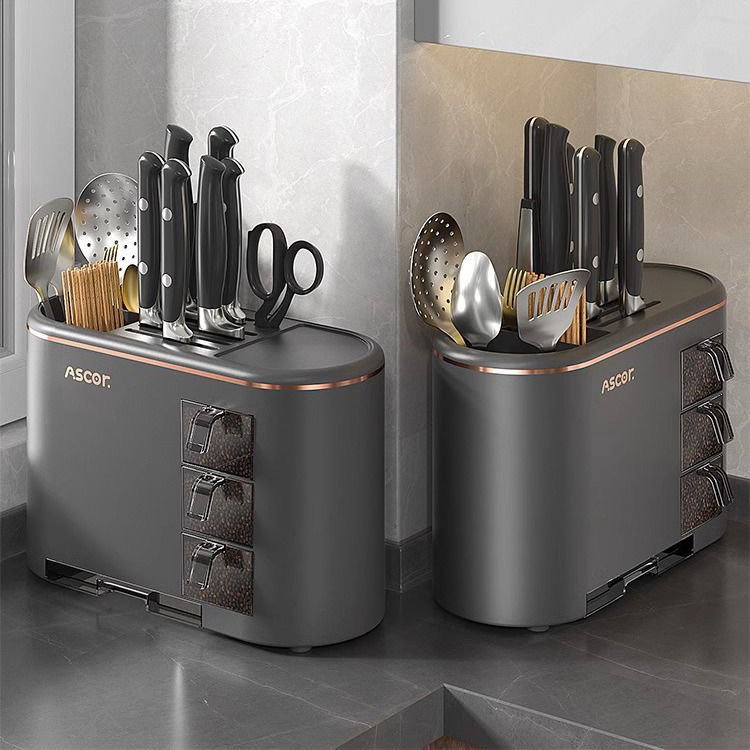 *Multifunctional kitchen