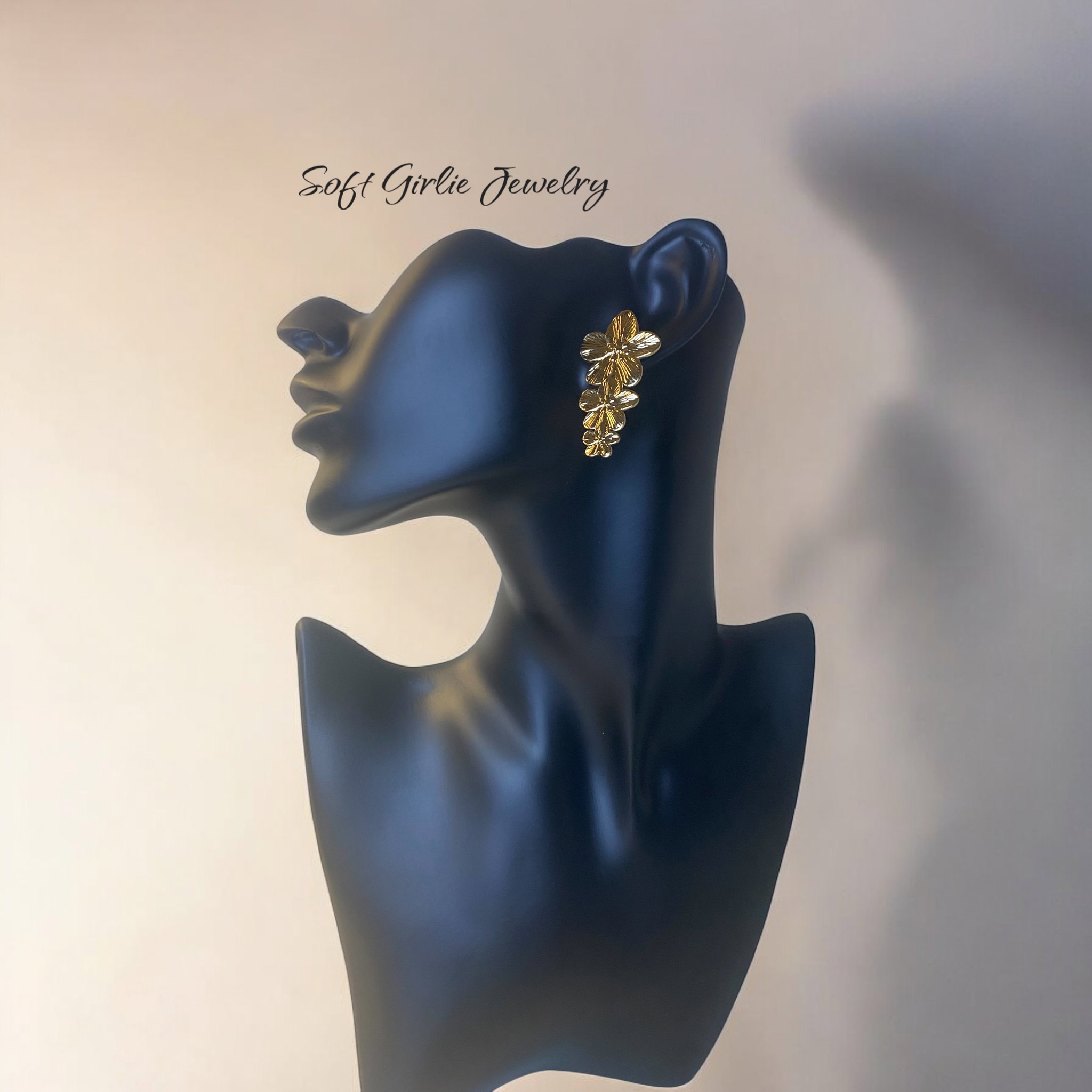 Gilded Petals_0