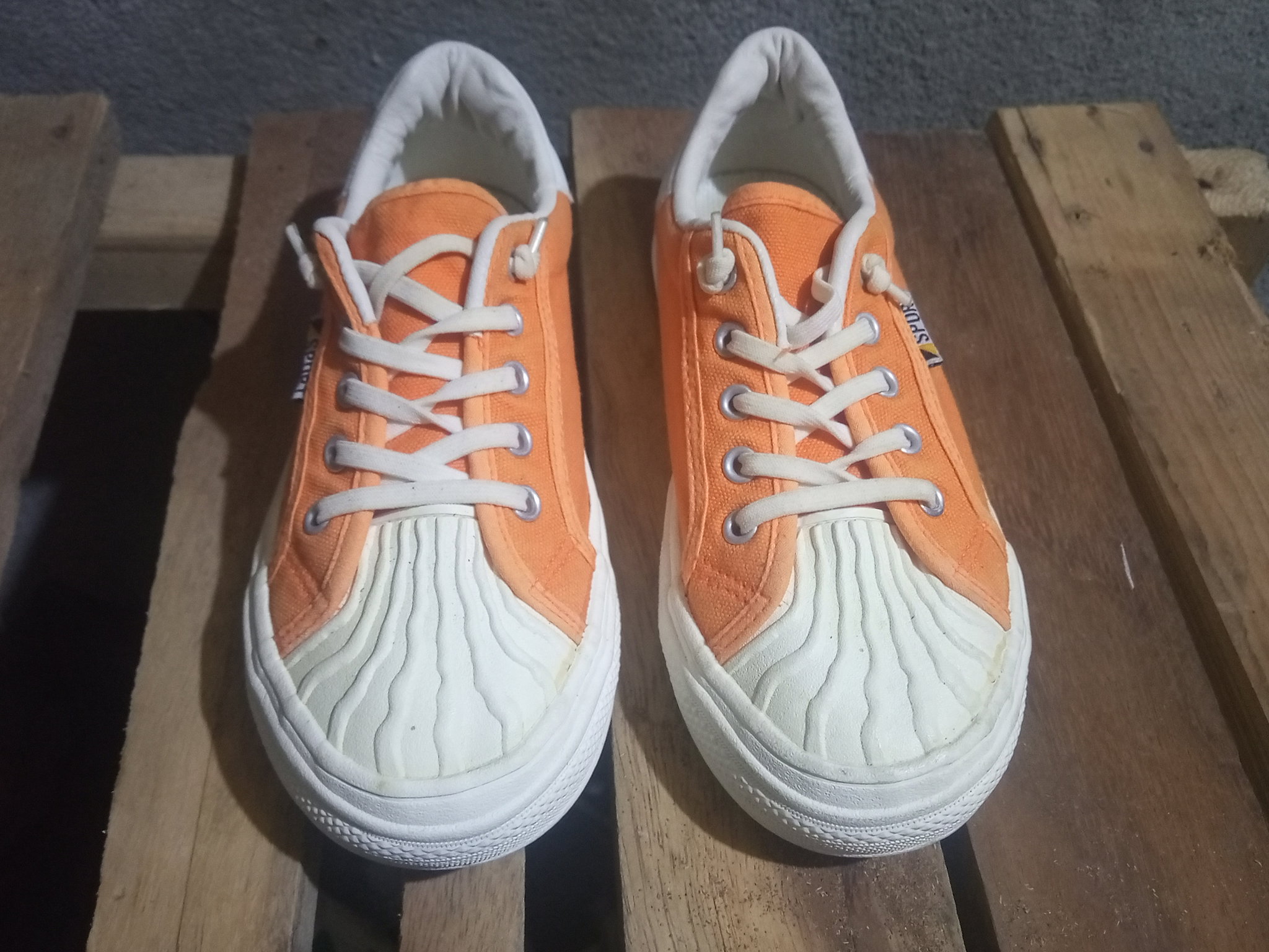 Tennis orange P.37_0