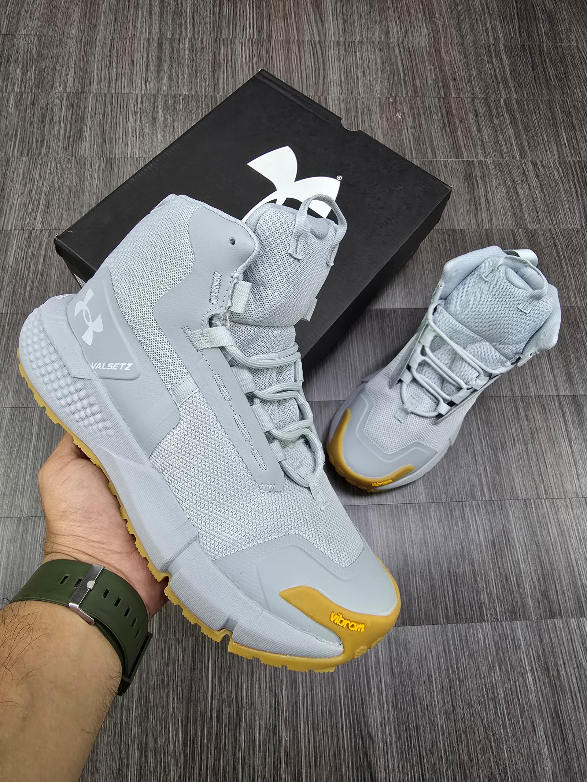 UNDER ARMOUR BOT 2_0