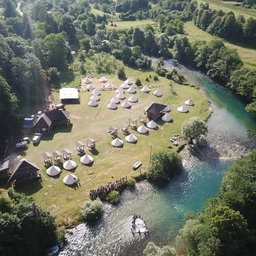 Luxurious Camper [4-Days]