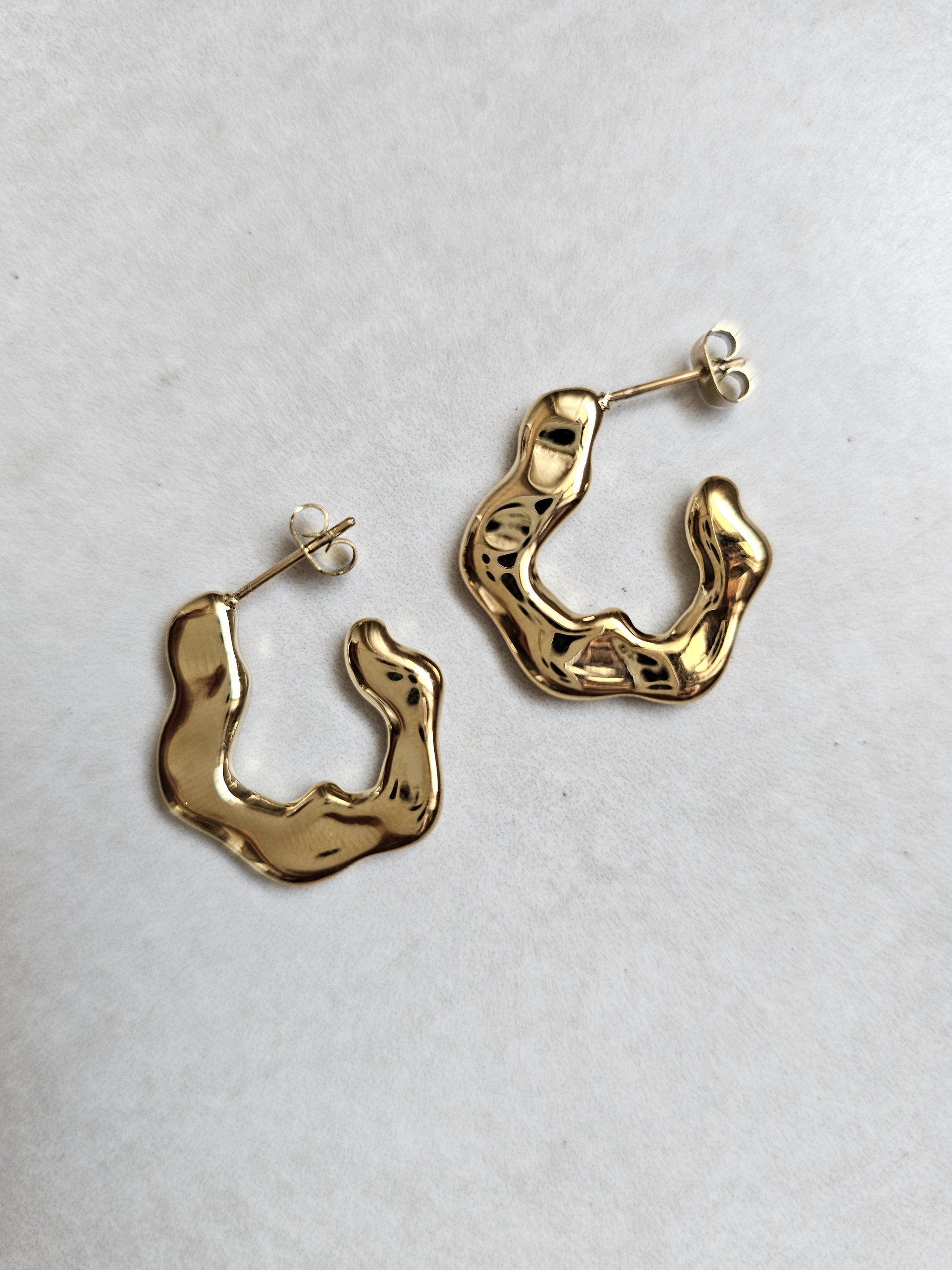 River Hoops - Gold_0