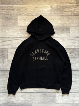 HOODIES AND CREW NECKS