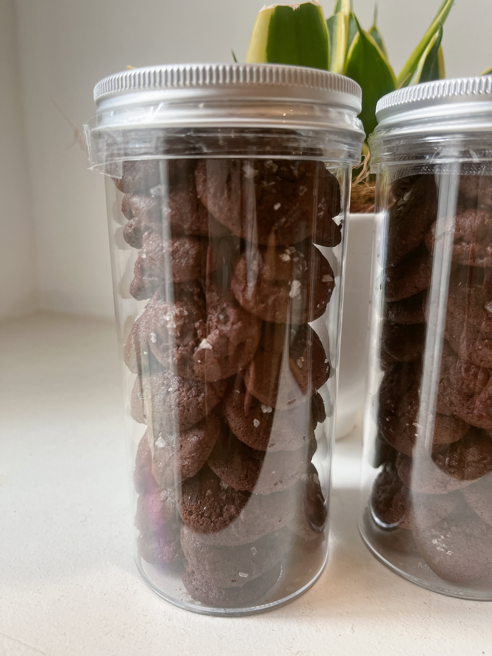 Sea salt chocolate chip cookies - chocolate_0