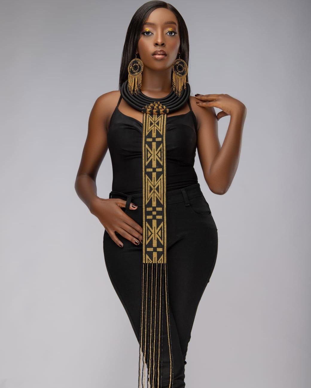 Zulu black and gold necklace with matching earrings _0