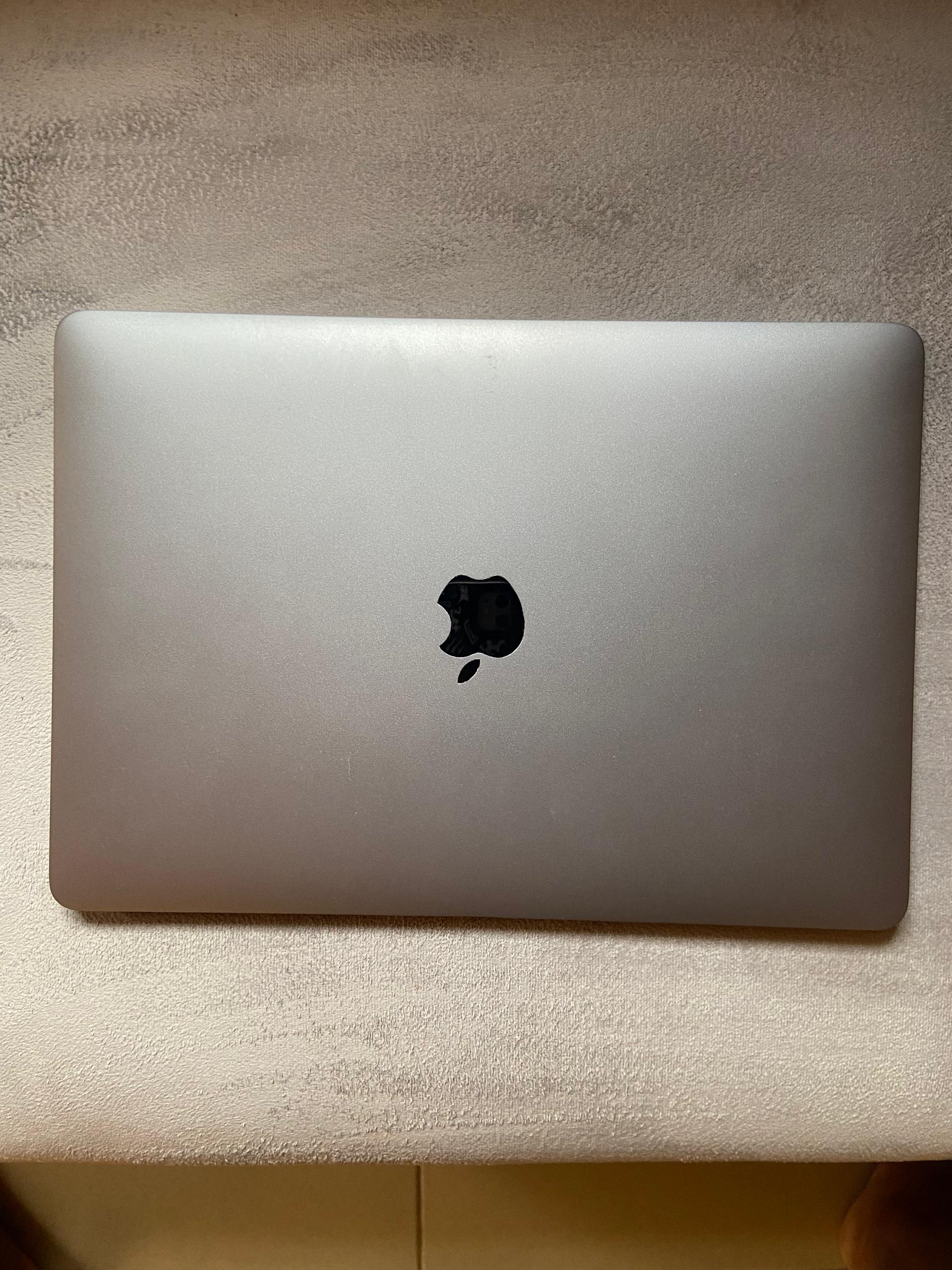 MacBook pro 2019_0