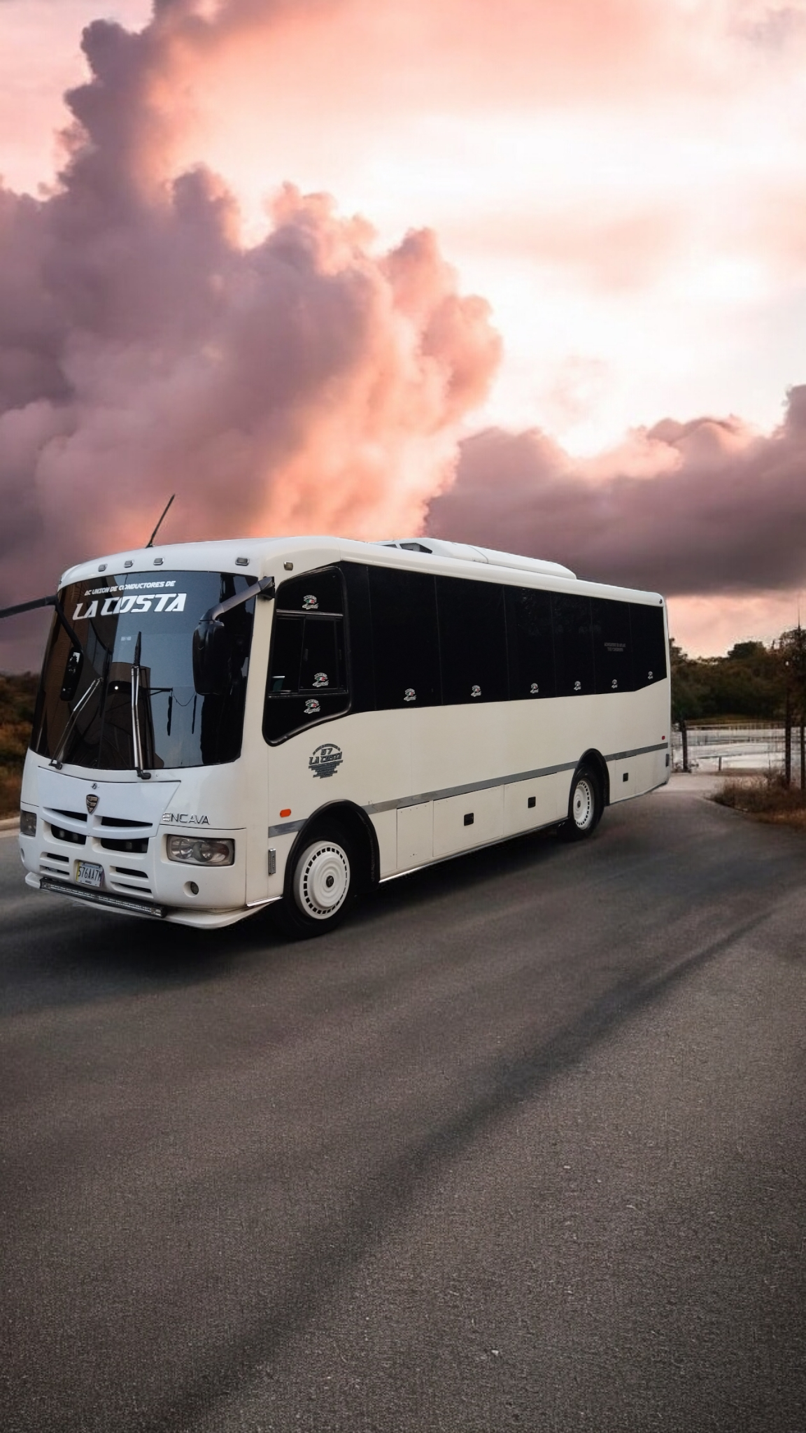 Encava de tipo Minipullman 32 puestos full a/a_0
