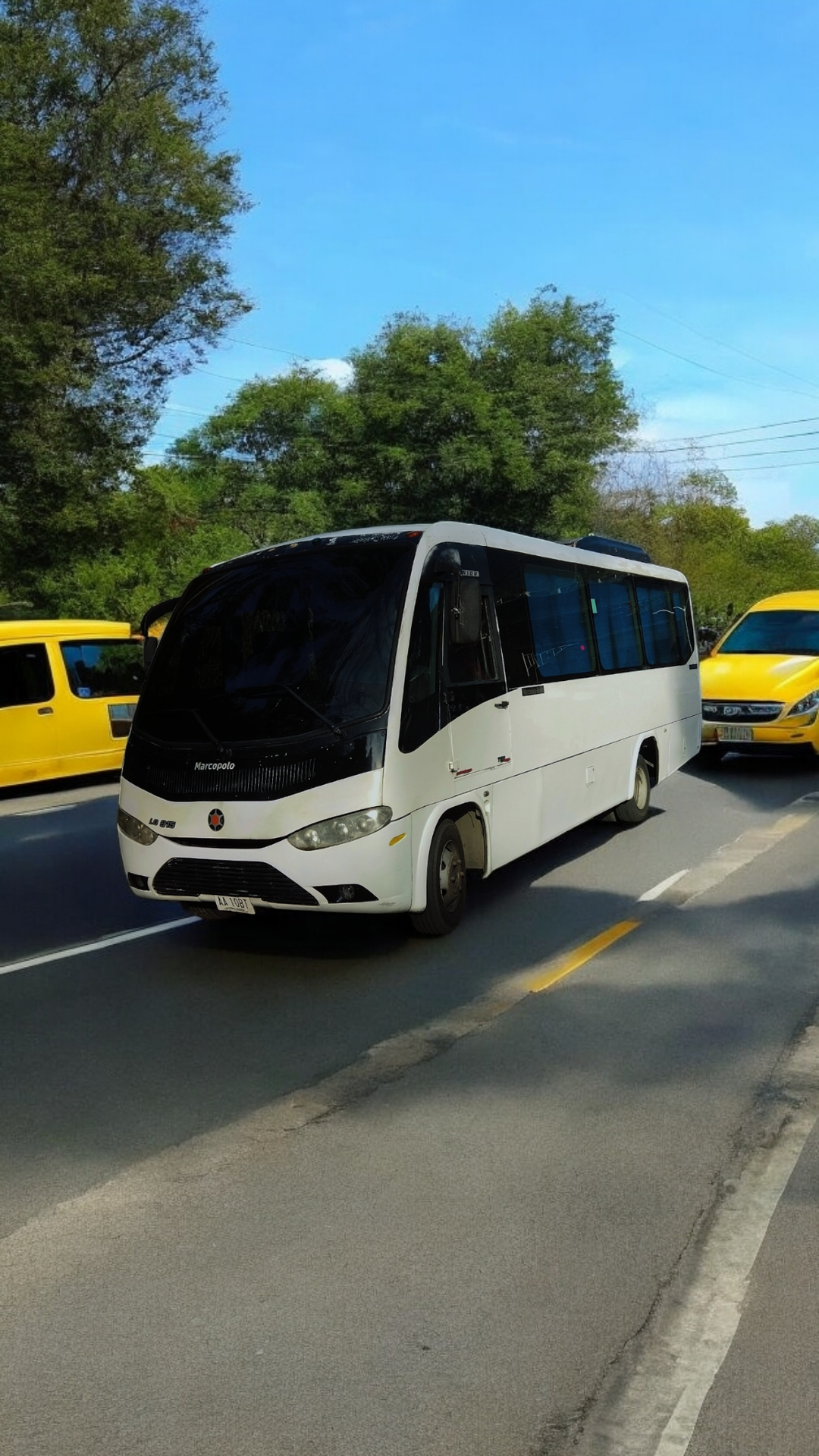 Mercedes Benz Lo 915 Marcopolo 24 asientos
