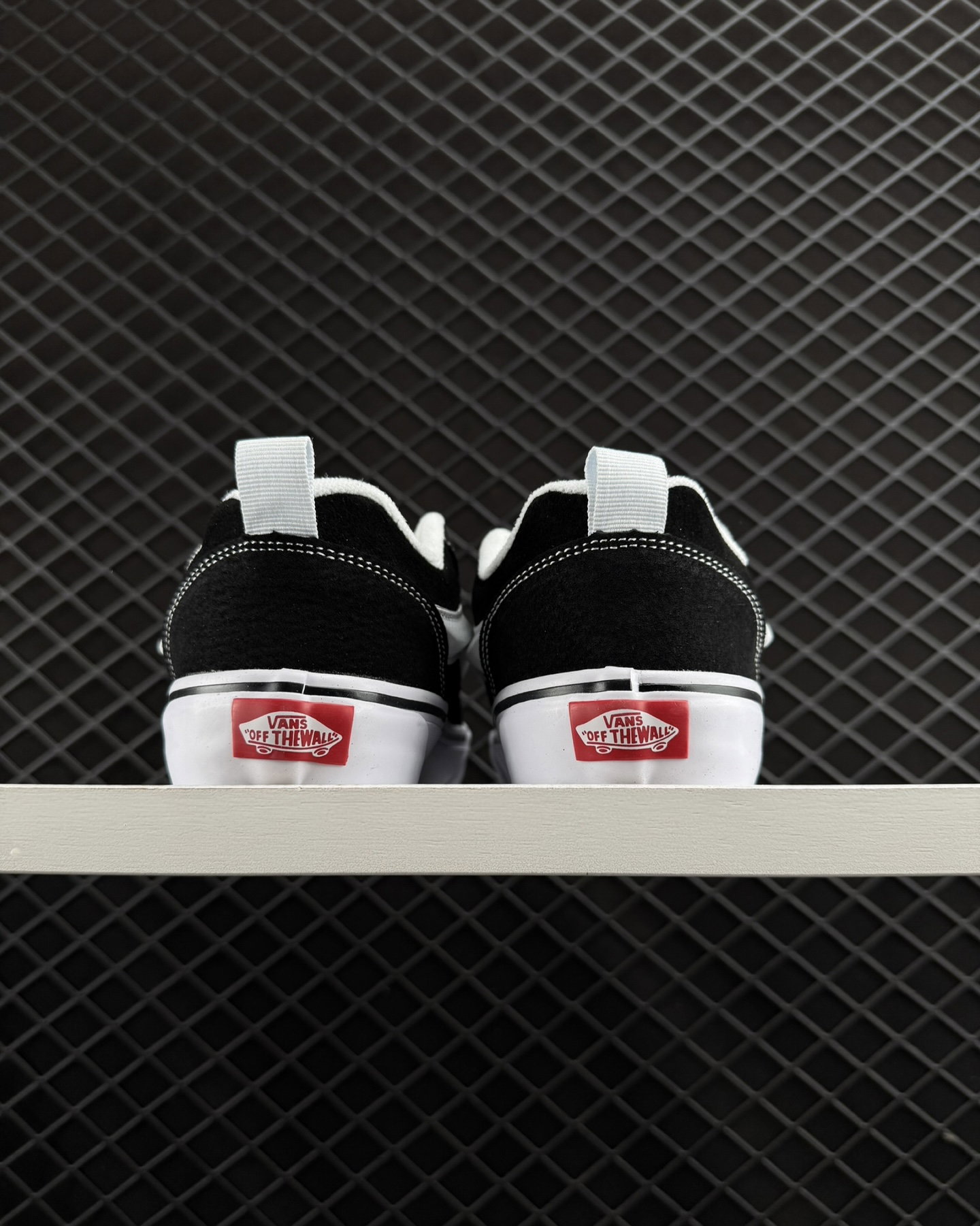 VANS KNU SCHOOL _4