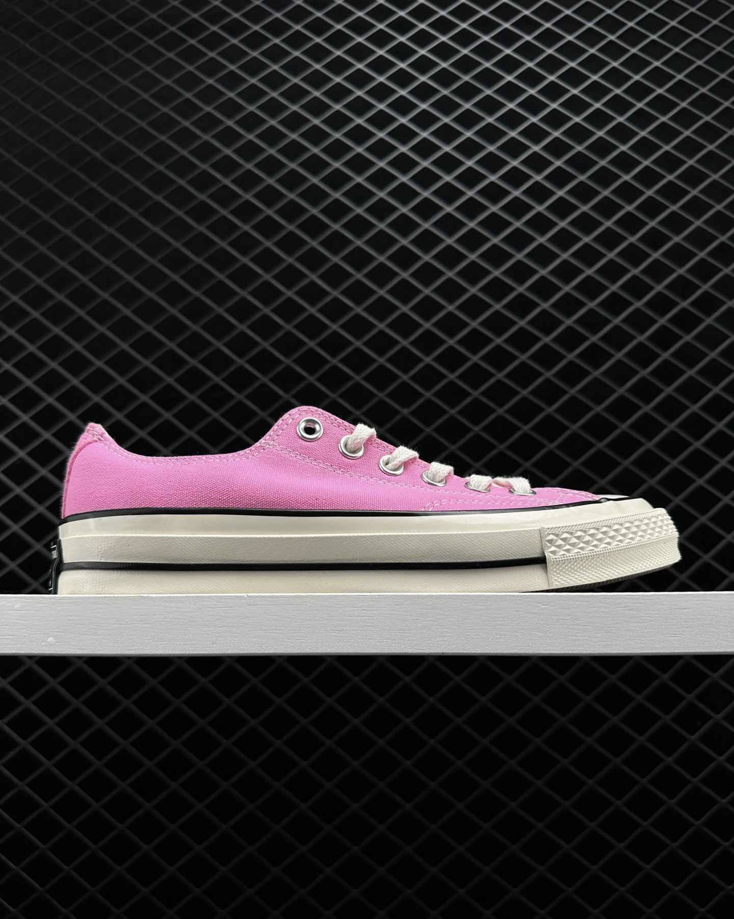 CHUCK TAYLOR ALL STAR CLASSIC _2