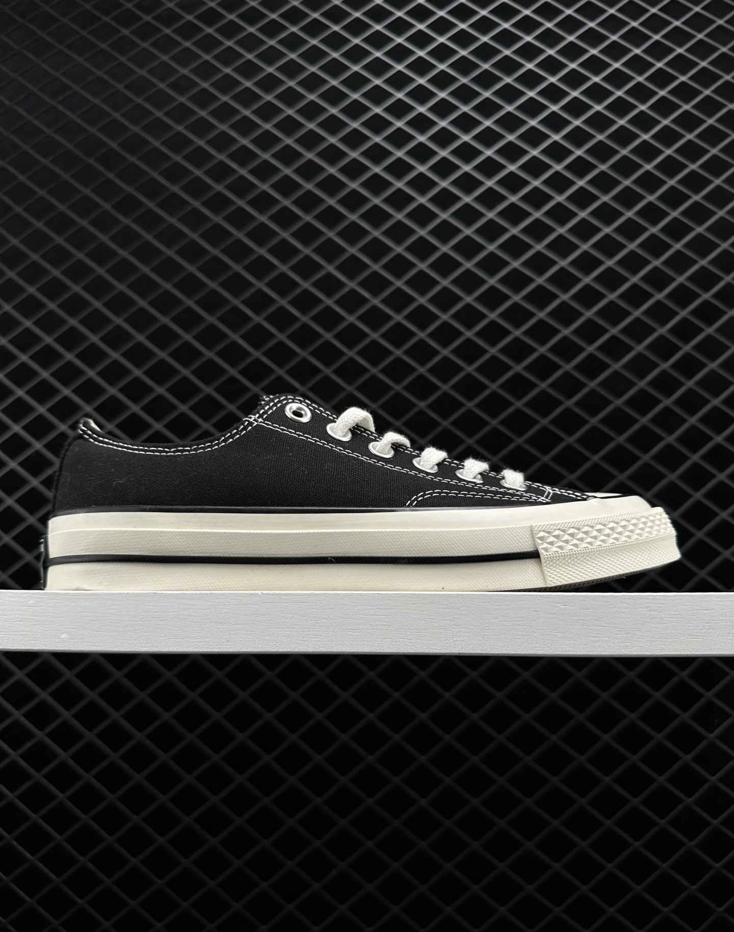 CHUCK TAYLOR ALL STAR CLASSIC _0