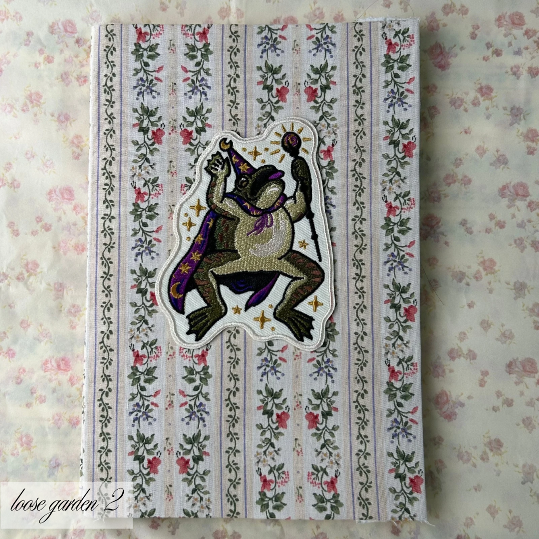 Plain notebook in fairycore design_2