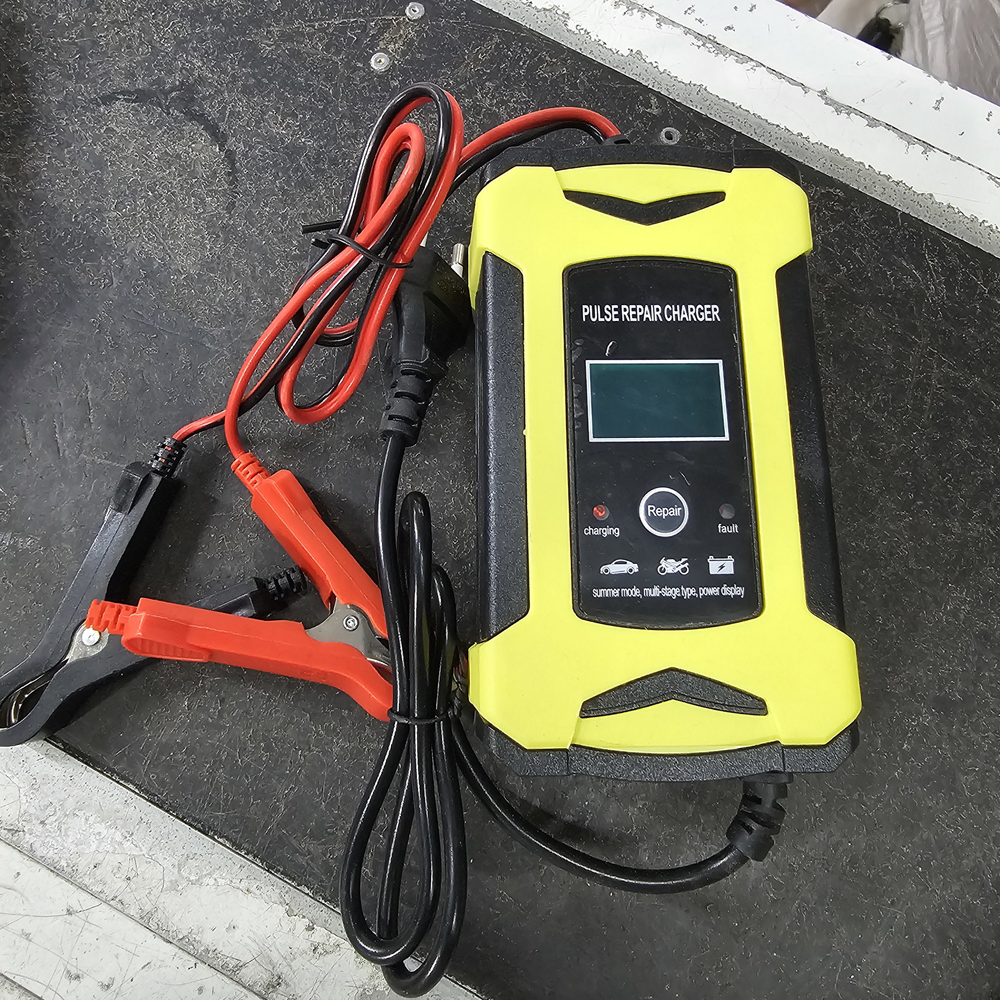 12V 5A BATTERY CHARGER_1