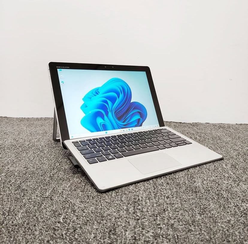 HP Elite Book x2 1012 G2_0