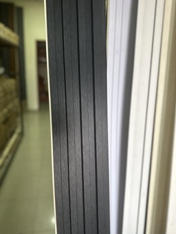 TASSEAUX PVC NOIR