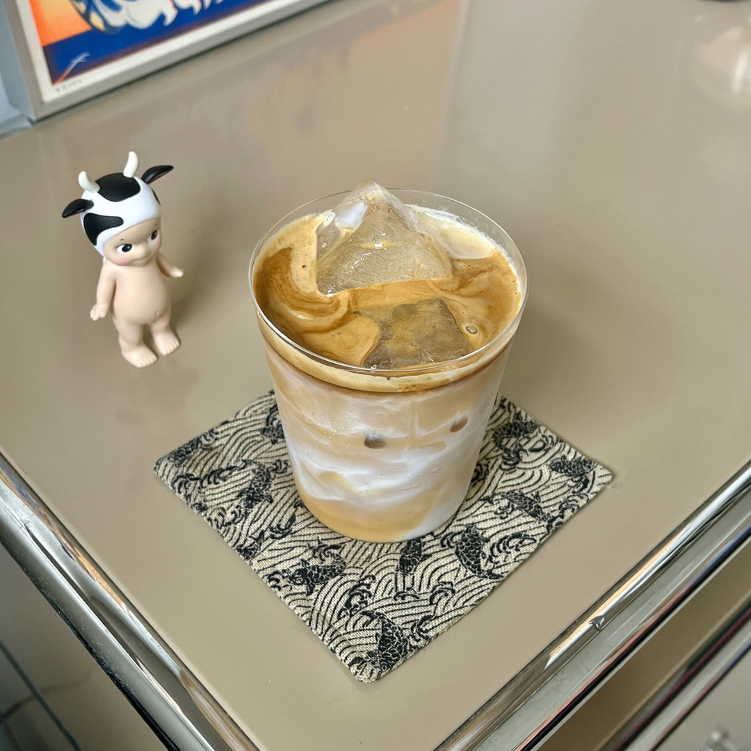 Iced White [260ml]