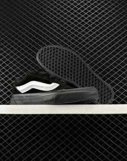 VANS KNU SKOOL 