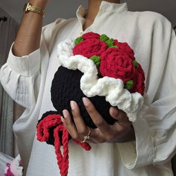 Crimson Noir Chunky bouquet 