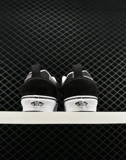 VANS KNU SKOOL 