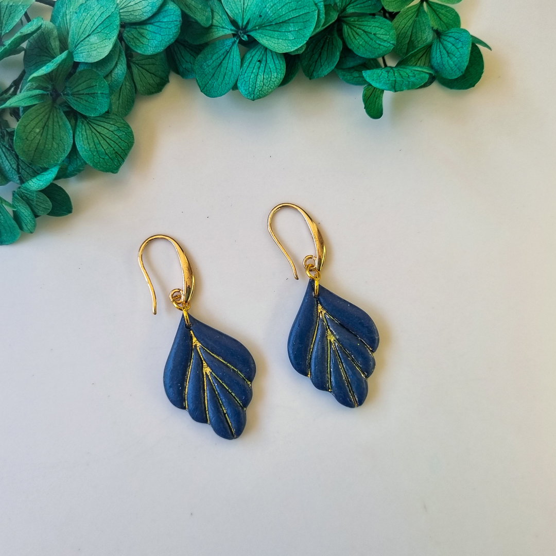 Navy gold leaf