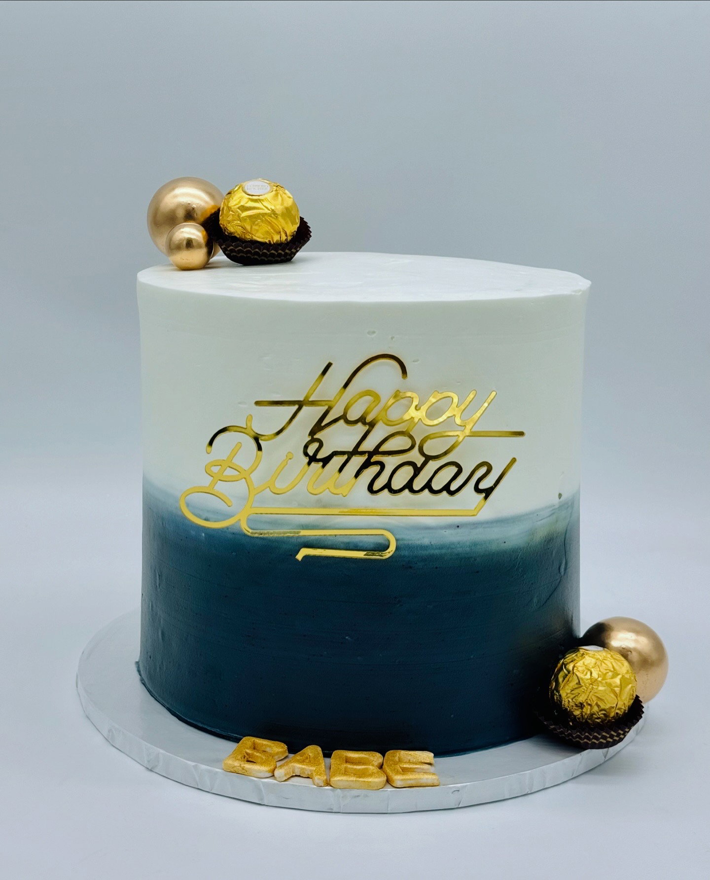 Small fresh cream cake _0