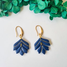 Navy gold leaf
