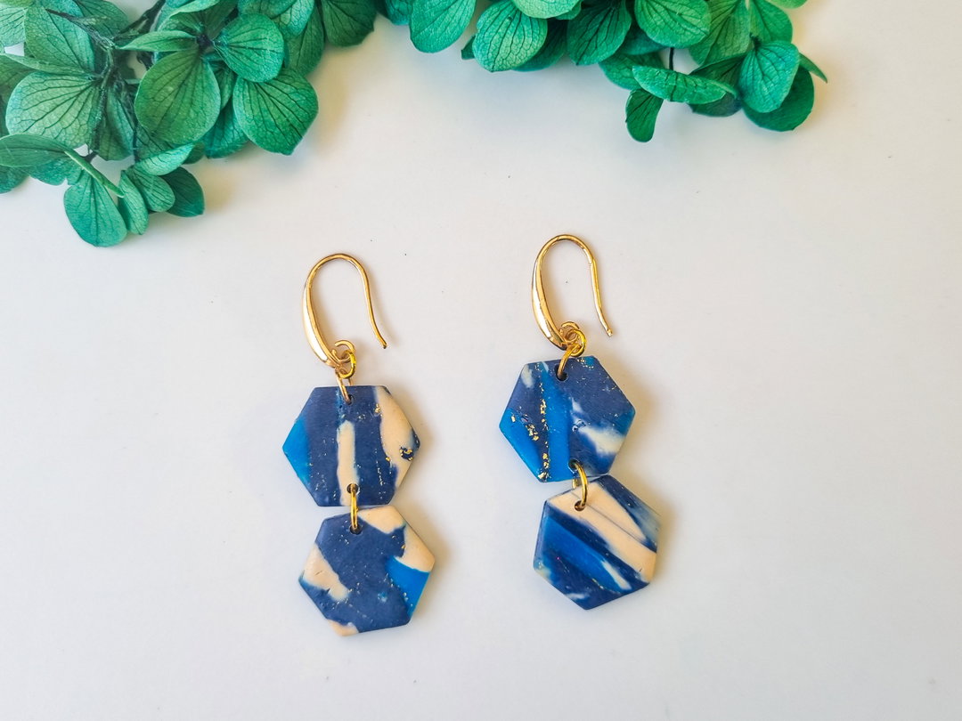 Navy gold pebbles