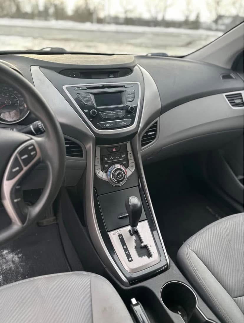 Hyundai Elantra_16