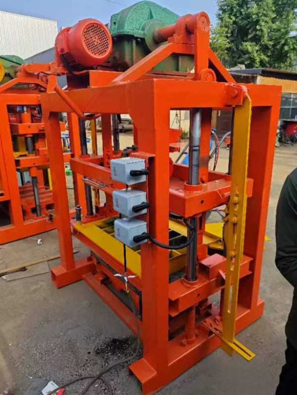 QT4-40 Cabro Block Making Machine_0