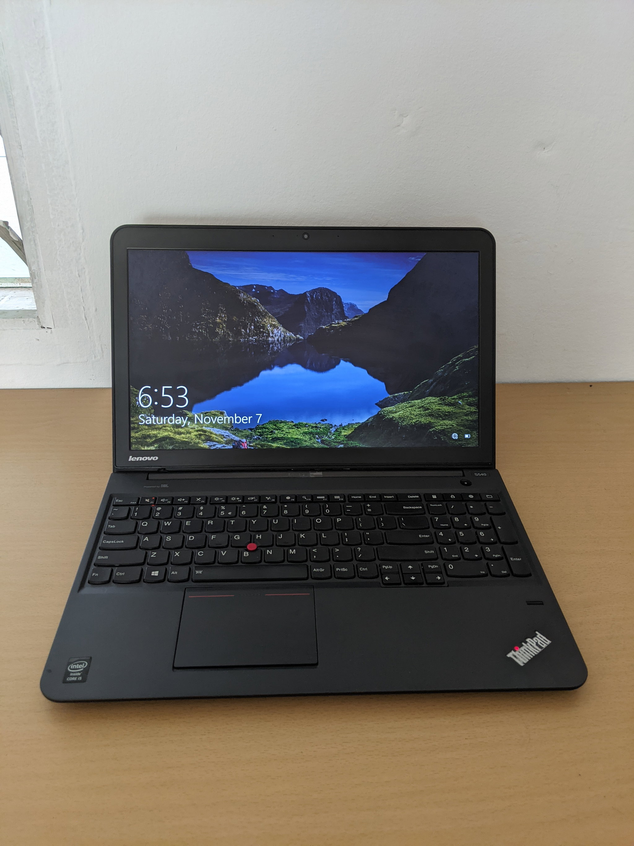 Lenovo IdeaPad Laptop_1
