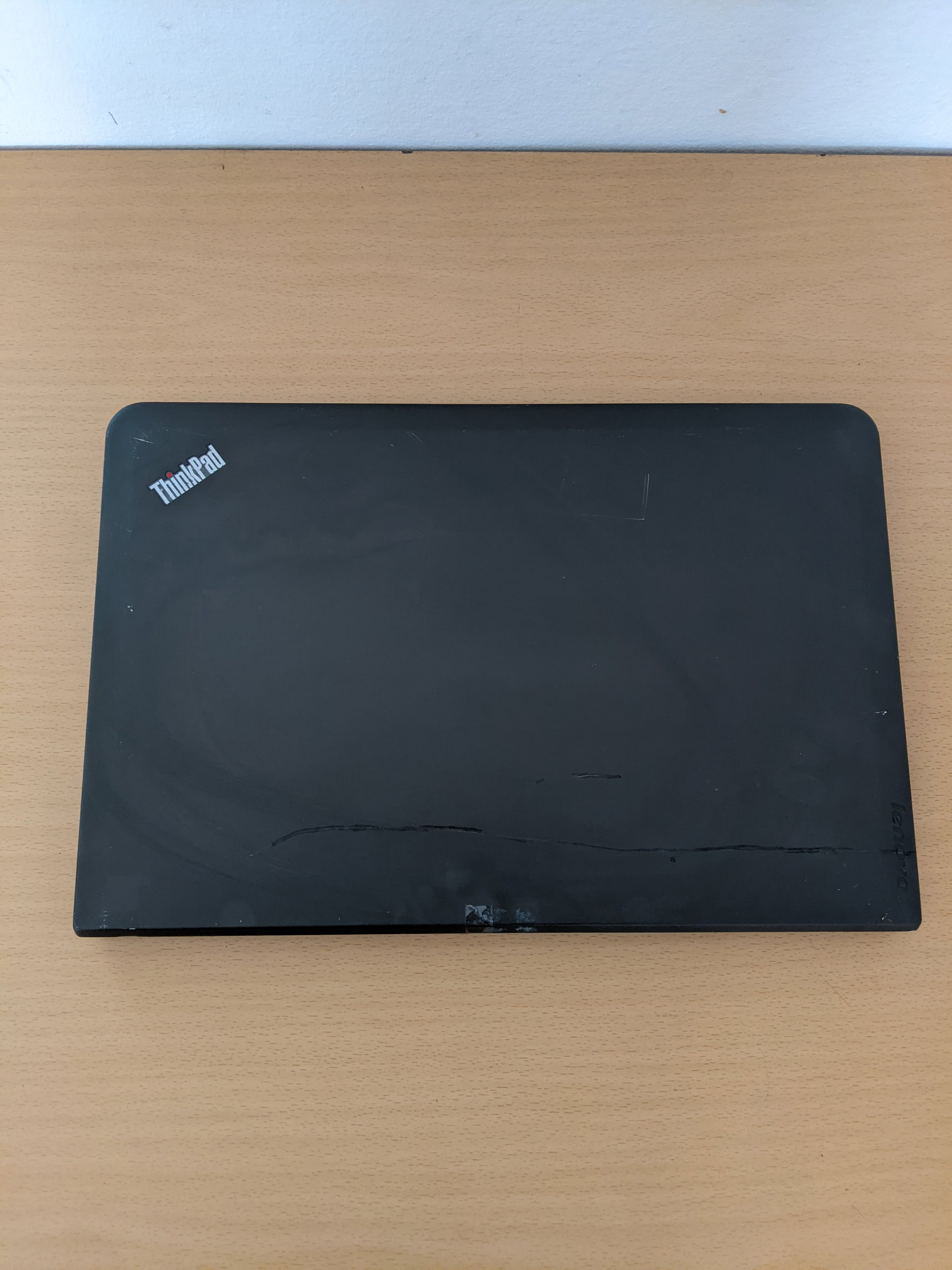 Lenovo IdeaPad Laptop_3