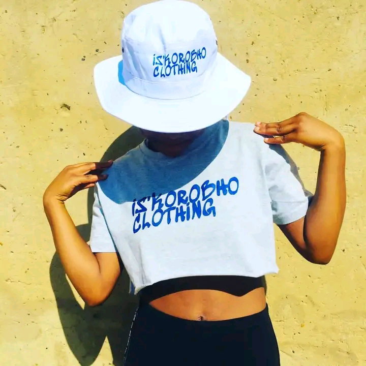 Two piece(Hat and Crop t-shirt)_0