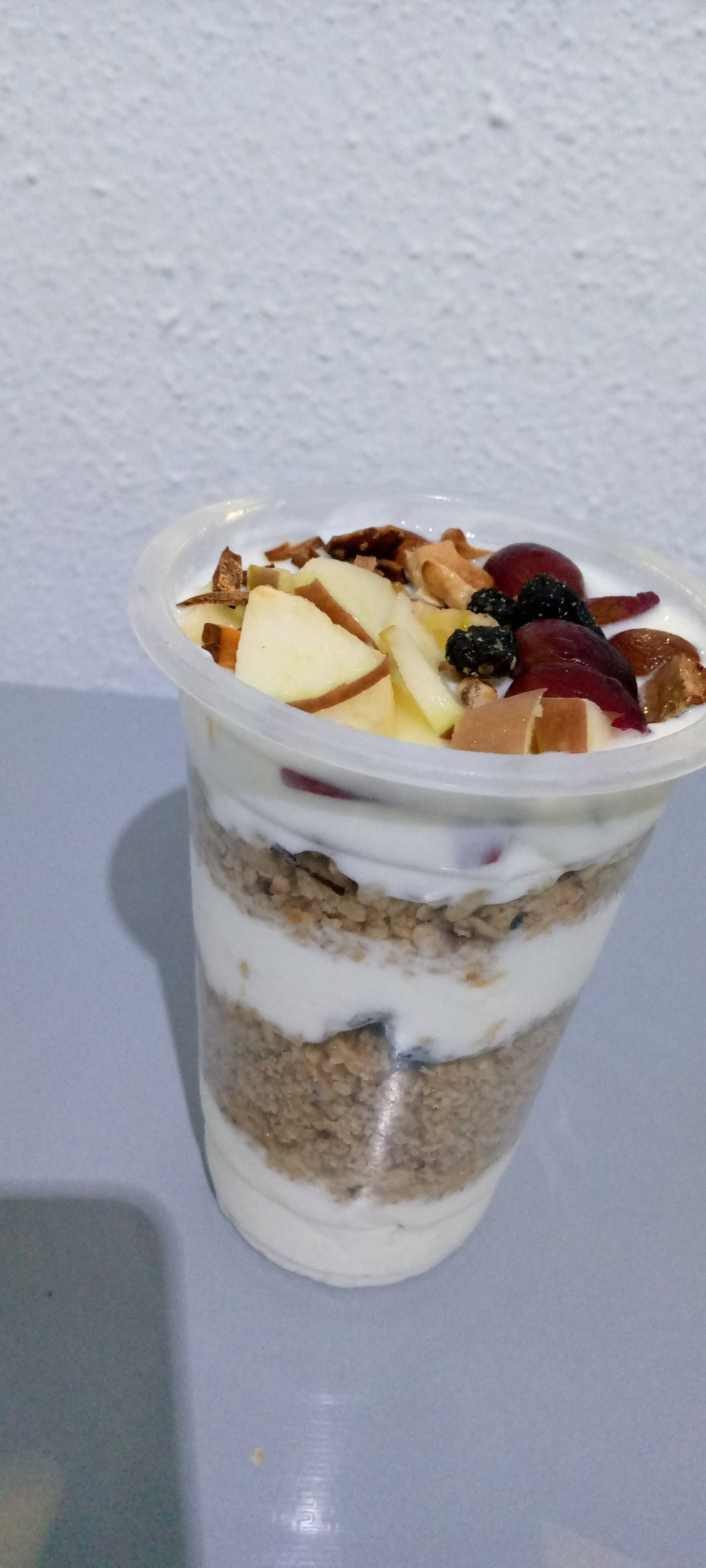 Crunchy nut parfait medium cup _1