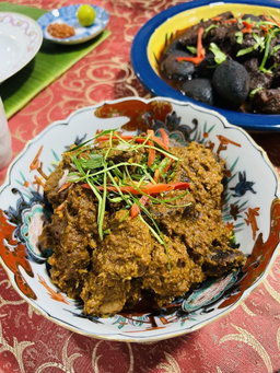 Nyonya Beef/Chicken Rendang