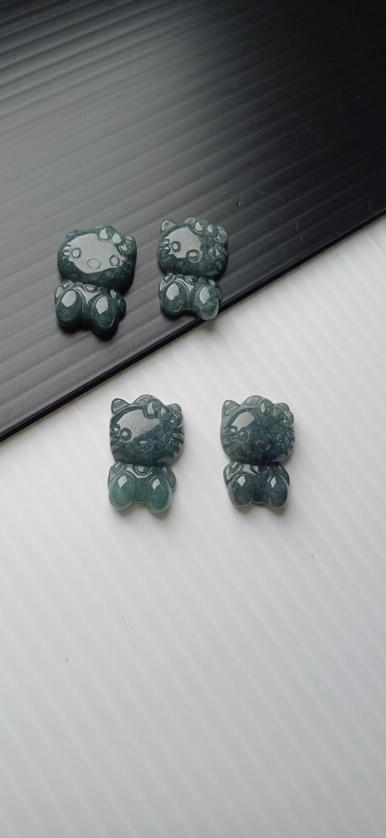 BLUE WATER JADE - HELLO KITTY CHARMS/PENDANT
