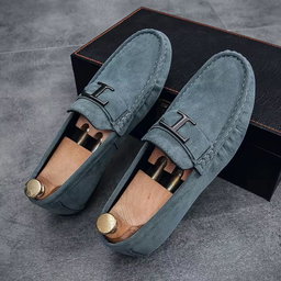 mocassins