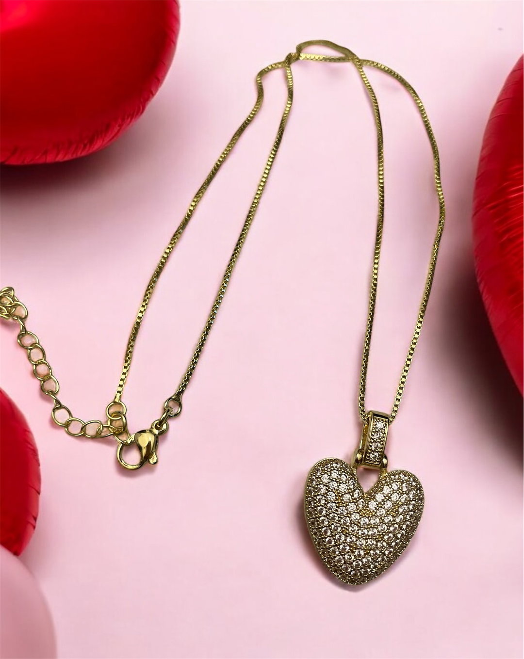 Cadena de corazón con rinestone blanco