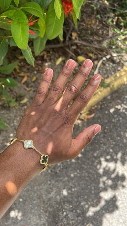 Clover bracelet 