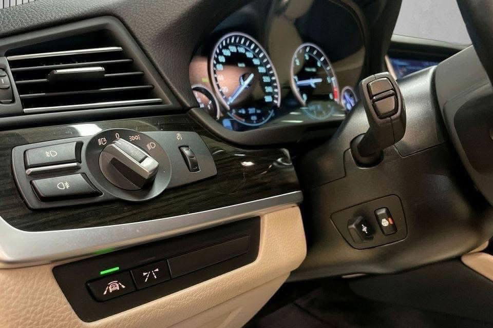 BMW série 5 520d xDrive, M-Sport 2014_10