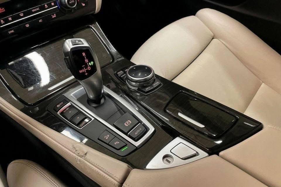 BMW série 5 520d xDrive, M-Sport 2014_16